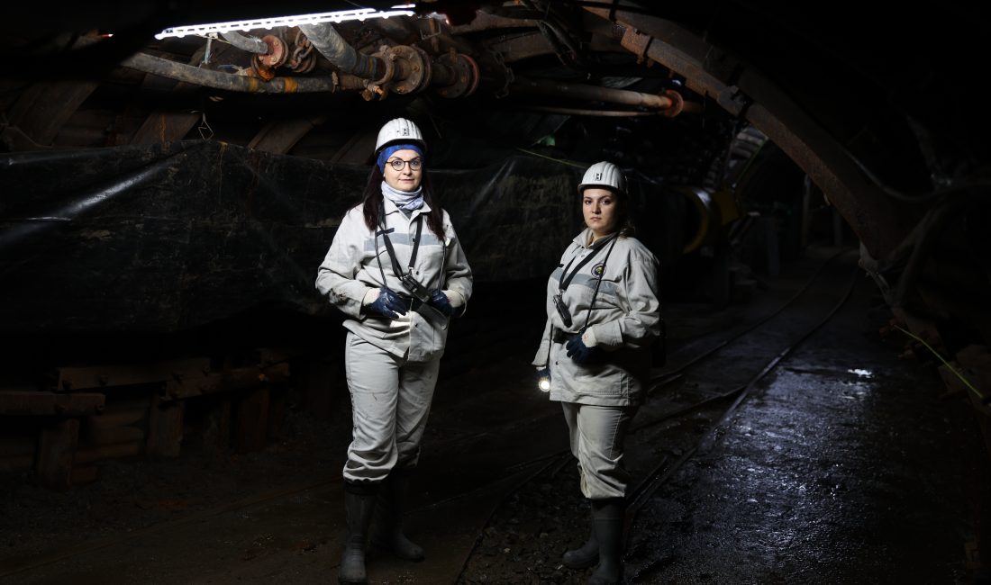 Zonguldak'ta maden ocaklarının zorlu koşullarında görev yapan kadın mühendisler, yerin
