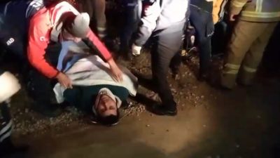 Karabük‘ün Safranbolu ilçesinde yaklaşık 30 metrelik uçuruma yuvarlanan motosikletli ekiplerin