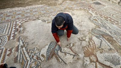 Karabük'ün Eskipazar ilçesindeki Hadrianopolis Antik Kenti'nde sürdürülen kazılarda literatürde bulunmayan
