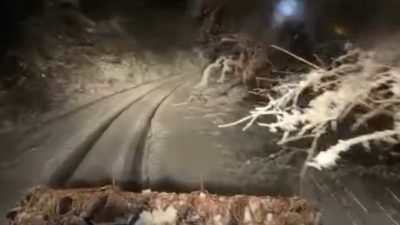 Karabük’te etkili olan kar yağışı nedeniyle 26 köy yolu ulaşıma