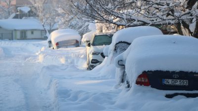 Bolu’da 3 gündür etkili olan kar yağışının ardından hava sıcaklığı