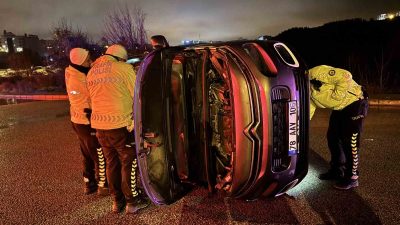 Karabük’te kontrolden çıkan hafif ticari aracın devrilmesi sonucu 1 kişi