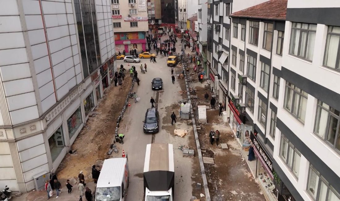 Karabük Belediyesi, kent merkezindeki yaya yoğunluğunun en fazla olduğu bölgelerden