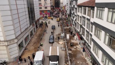 Karabük Belediyesi, kent merkezindeki yaya yoğunluğunun en fazla olduğu bölgelerden