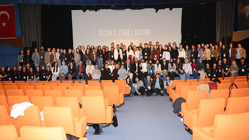 Mindfulness & İletişim Eğitmeni, Konuşmacı ve Yazar Erhan Ali Yılmaz,