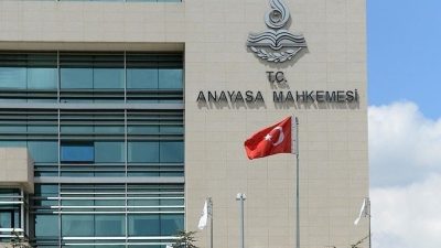 Anayasa Mahkemesi (AYM), bir gazetecinin bireysel başvurusunda “ifade ve basın