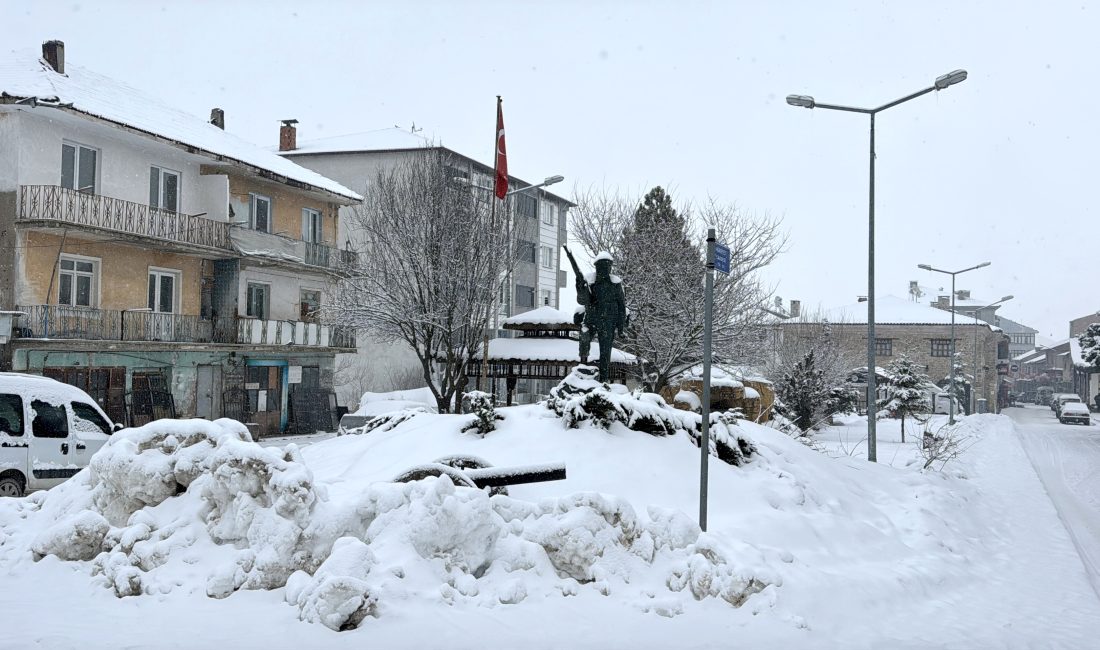 Karabük’te kar yağışı etkili oluyor. Kent merkezi ile Safranbolu ilçesinde