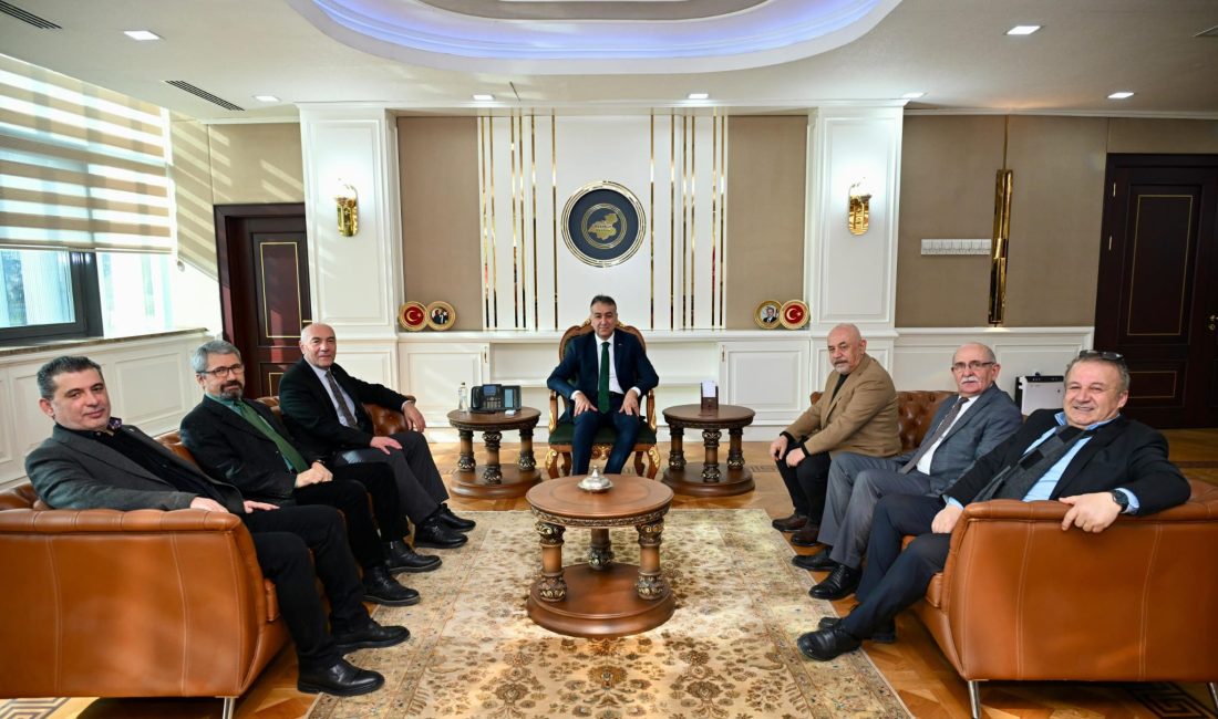 Karabük Gazeteciler ve İletişim Derneği Yönetimi Karabük Valisi Oktay Çağatay’ı