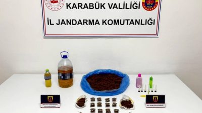 Karabük’ün Yenice ilçesinde jandarma ekiplerince düzenlenen uyuşturucu operasyonunda çeşitli miktarlarda