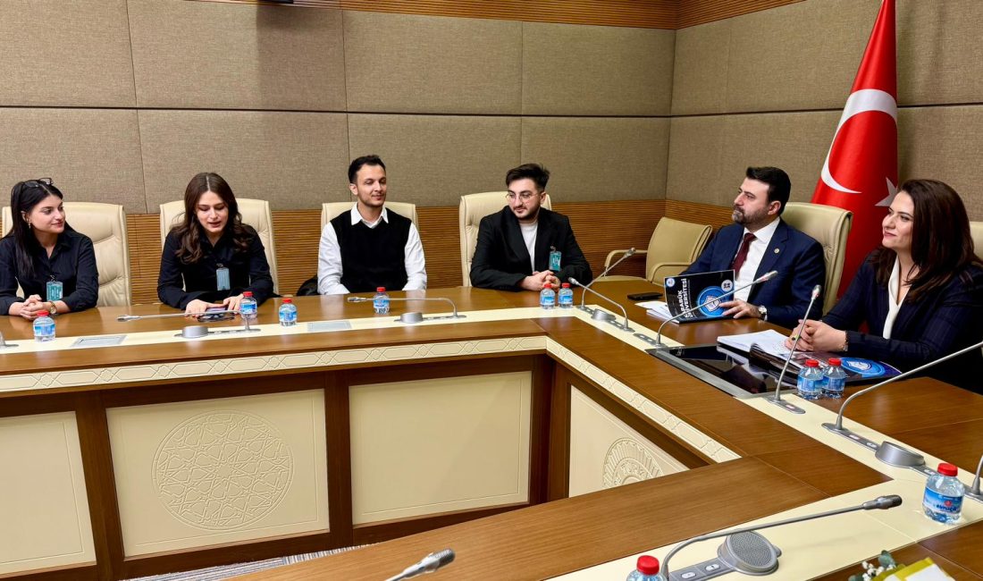 Karabük Üniversitesi bünyesinde faaliyet gösteren Dijital Şiddet ile Mücadele Kulübü,