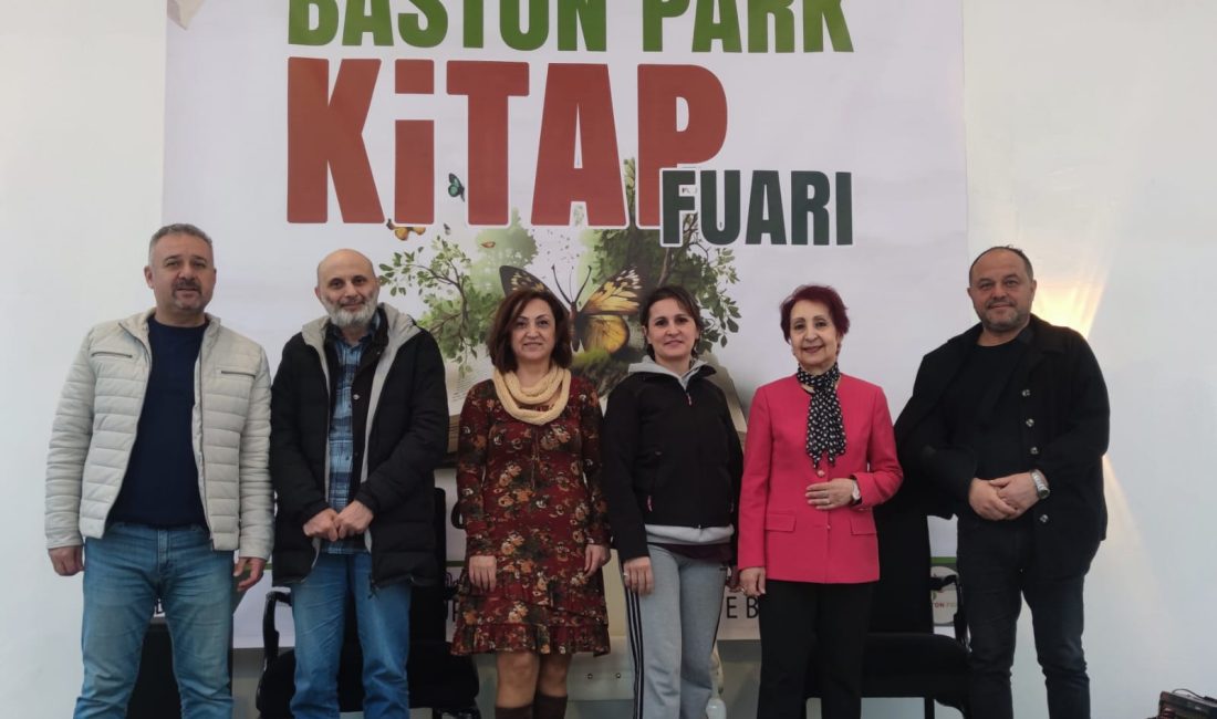 Devrek Kitap Fuarında Batı Karadeniz Edebiyat Topluluğu şair ve yazarları
