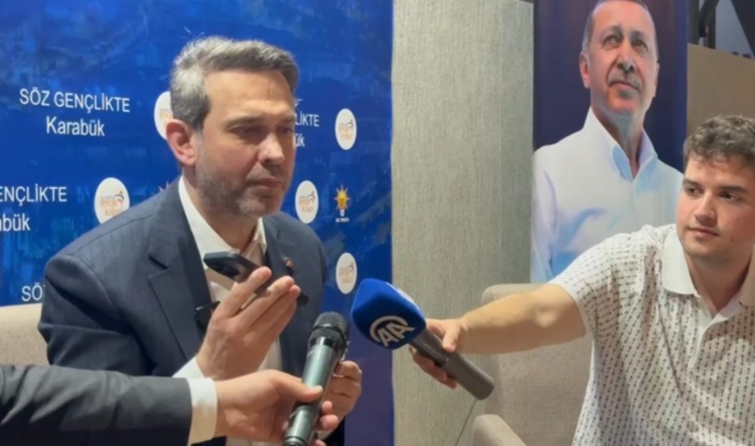 Cumhurbaşkanı Recep Tayyip Erdoğan, Enerji ve Tabii Kaynaklar Bakanı Alparslan