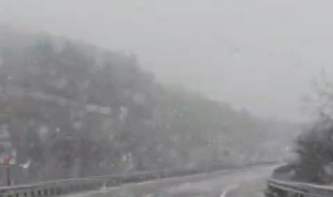 Karabük‘te Nisan ayında kar yağışı etkili olmaya başladı. Karabük-Çerkeş kara