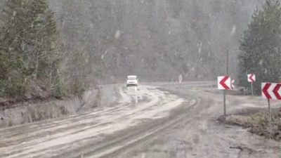 Karabük‘ün yüksek kesimlerinde kar yağışı etkili oluyor. Hava sıcaklıklarının düştüğü Karabük‘ün
