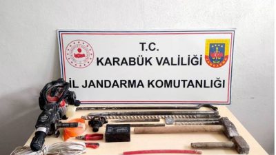 Karabük’te jandarma ekipleri tarafından gerçekleştirilen operasyonlarda uyuşturucu madde ile izinsiz