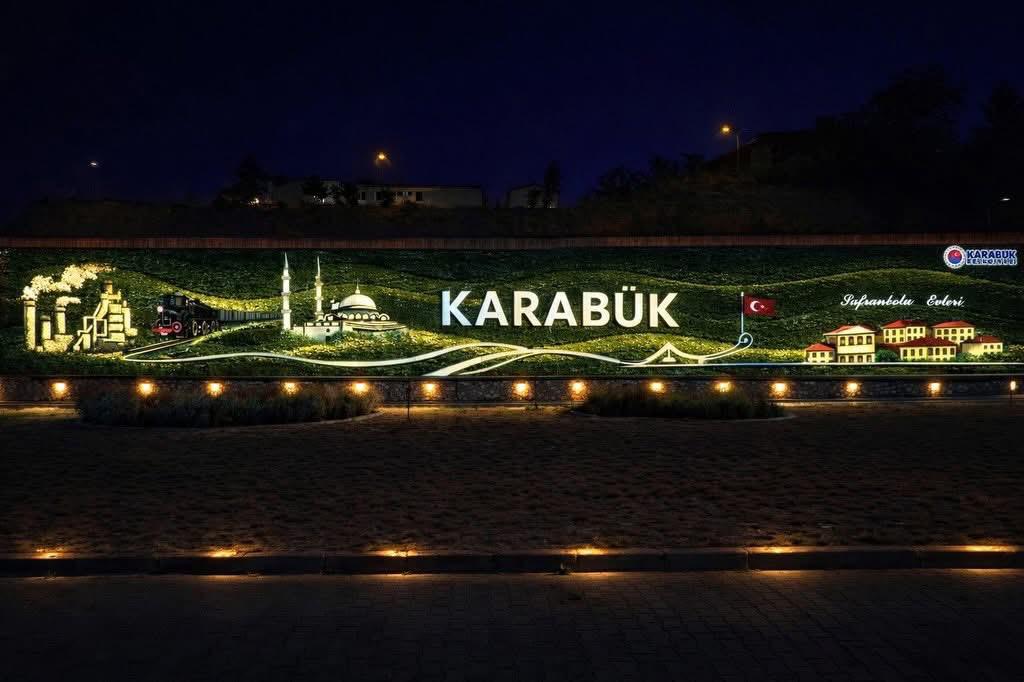 Karabük Belediyesi, şehir estetiğini güçlendirmeye yönelik çalışmalarına bir yenisini daha