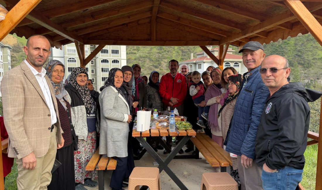 Saha çalışmalarına büyük önem veren Başkan Özkan Çetinkaya, vatandaşlarla birebir