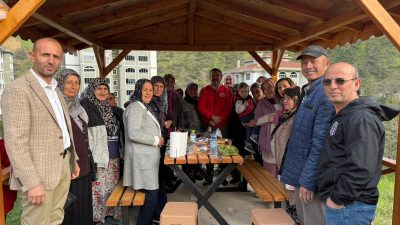 Saha çalışmalarına büyük önem veren Başkan Özkan Çetinkaya, vatandaşlarla birebir