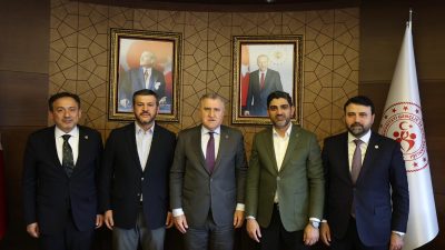 AK Parti Karabük İl Başkanı Ferhat Salt, milletvekilleri Cem Şahin