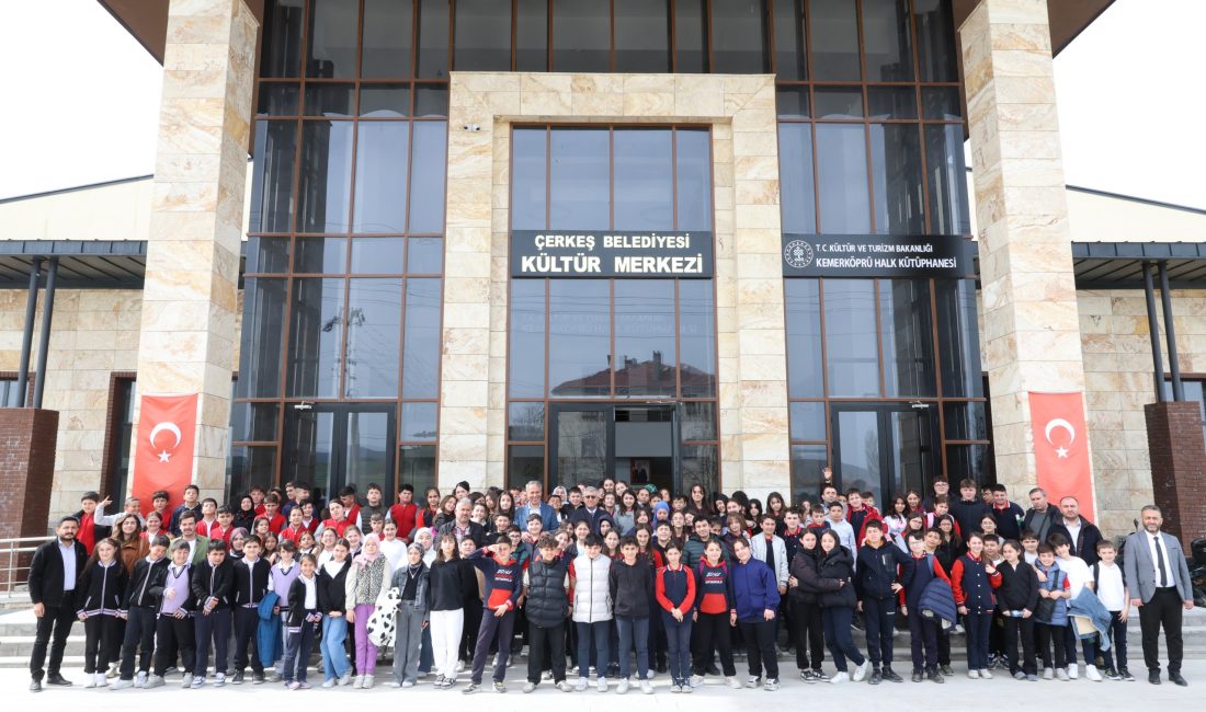 Çankırı’nın Çerkeş ilçesinde, kültür ve sanat etkinlikleri kapsamında sahnelenen “Don