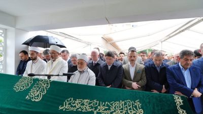 Kayınpederi Kemalettin Şahin Son Yolculuğuna Uğurlandı Önceki dönem Adalet Bakanı
