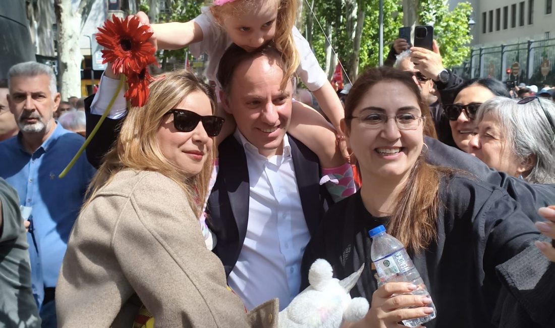 CHP Zonguldak Milletvekili Deniz Yavuzyılmaz, Partisi’nin Güvenpark’ta düzenlediği büyük mitinge
