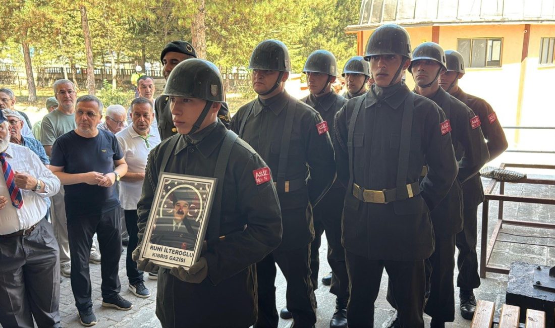 Beşbinevler 75. Yıl Mahallesi sakinlerinden, Demir Çelik emeklisi ve Kıbrıs