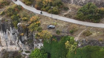 Karabük'ün Safranbolu ilçesinde, İncekaya Kanyonu kenarında kaza yapmış halde bulunan